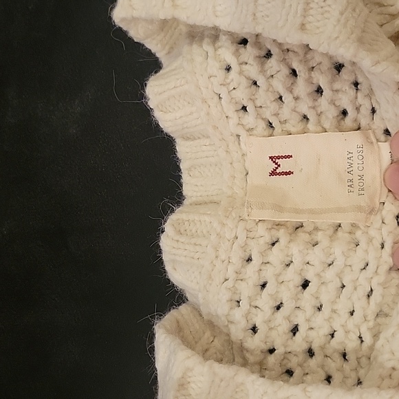 Far away from close cotton & angora sweater - Picture 2 of 4